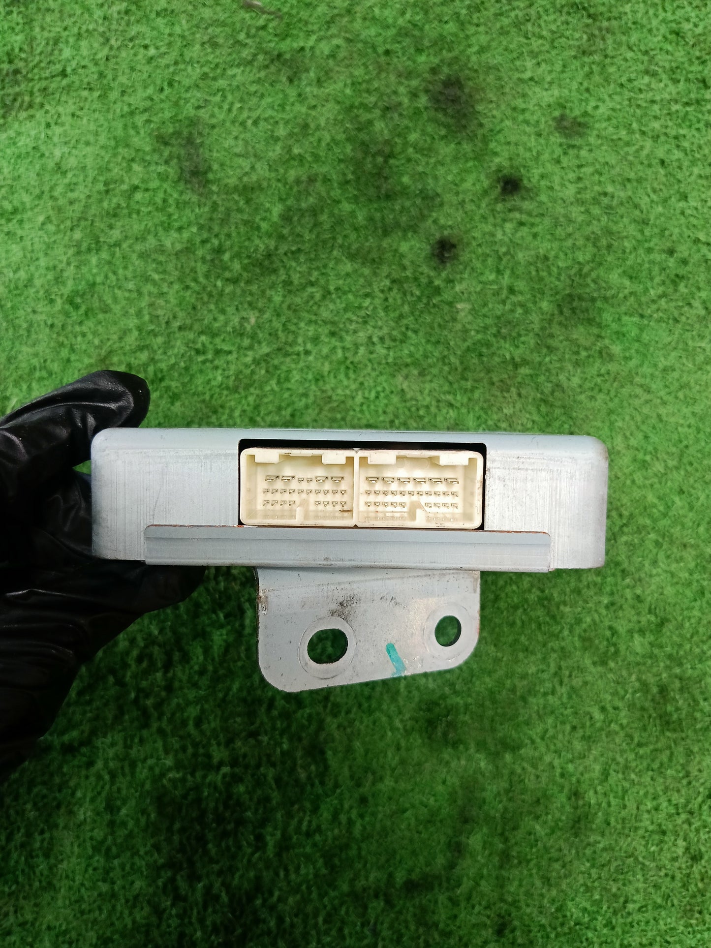 MITSUBISHI TRITON ENGINE CONTROL UNIT ECU (336880-15350)