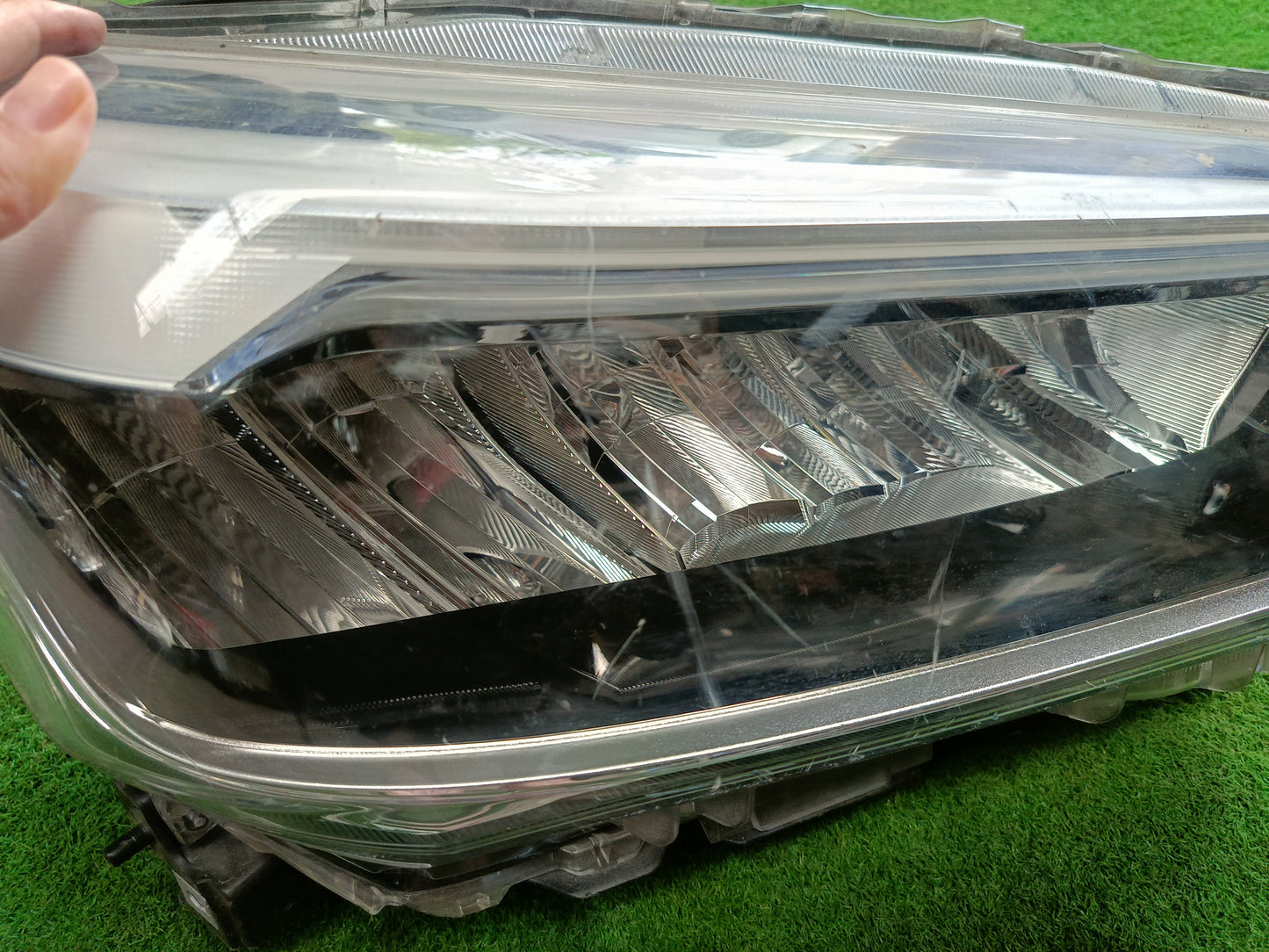 PERODUA ATIVA HEAD LAMP RH (HL0124) (ADA PATAH)