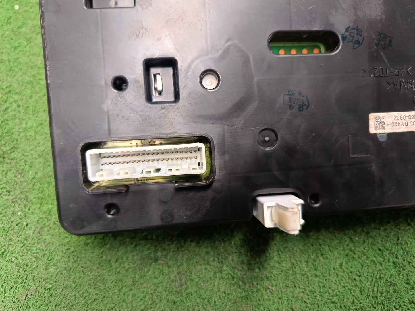 PERODUA BEZZA METER (83800-BY420-K)