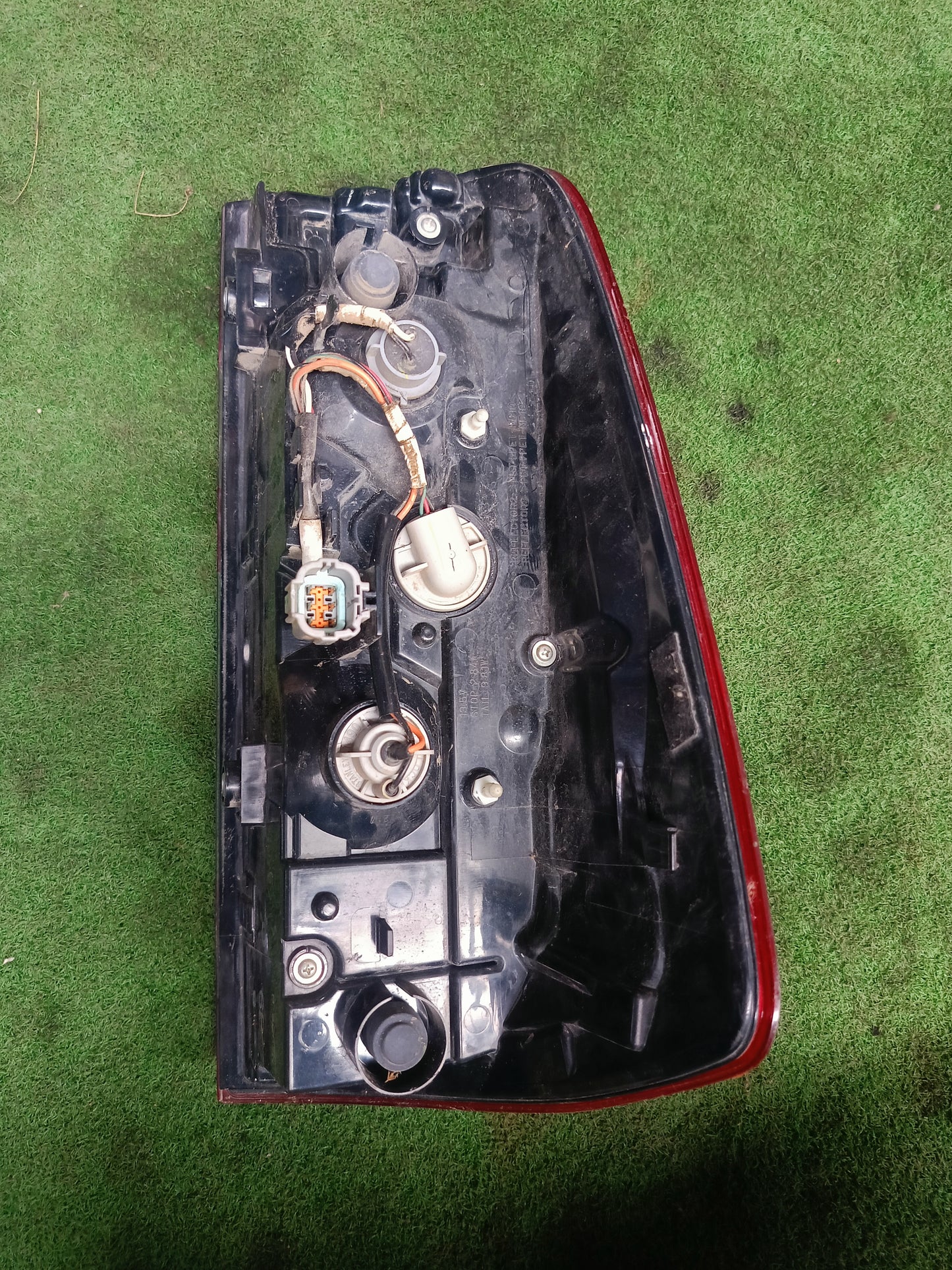 NISSAN NAVARA 2023 NP300 TAIL LAMP LH (TL00223)