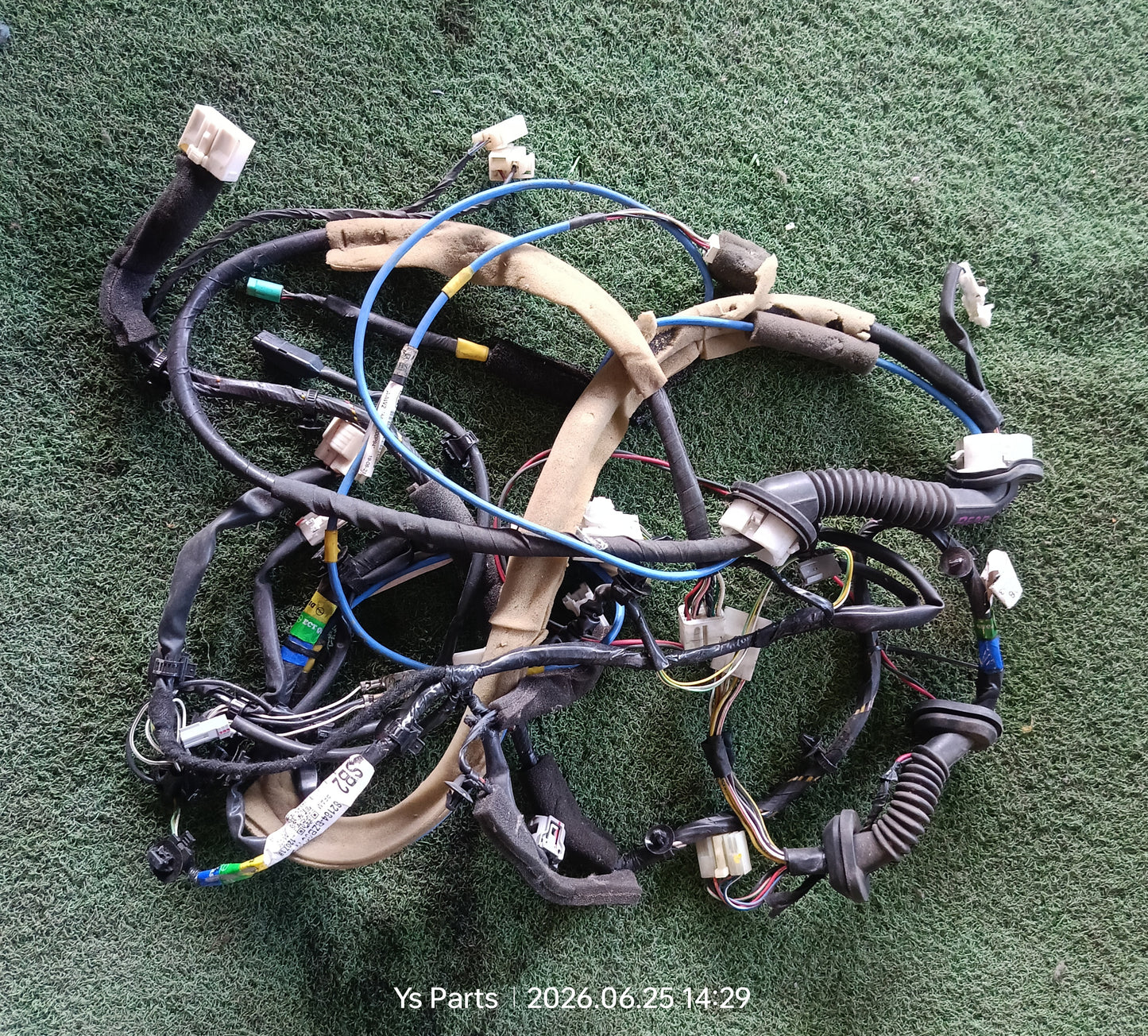 TOYOTA RUSH 1.5 AT REAR WIRING (82184-BZB00 H)