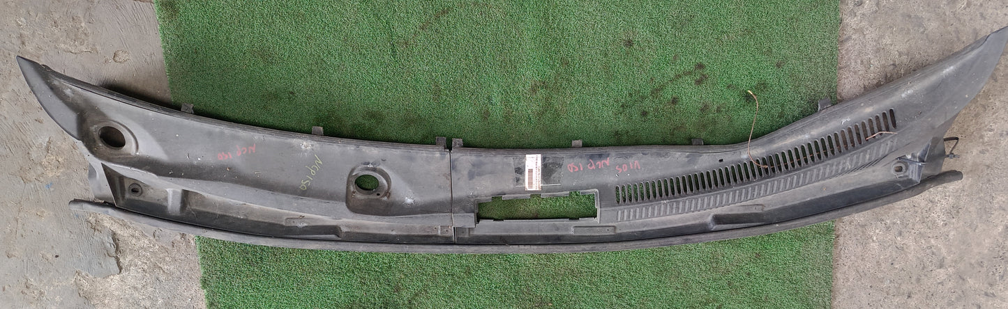 TOYOTA WISH ZNE10 WIPER GRILLE LH/RH SET (55782-68010)