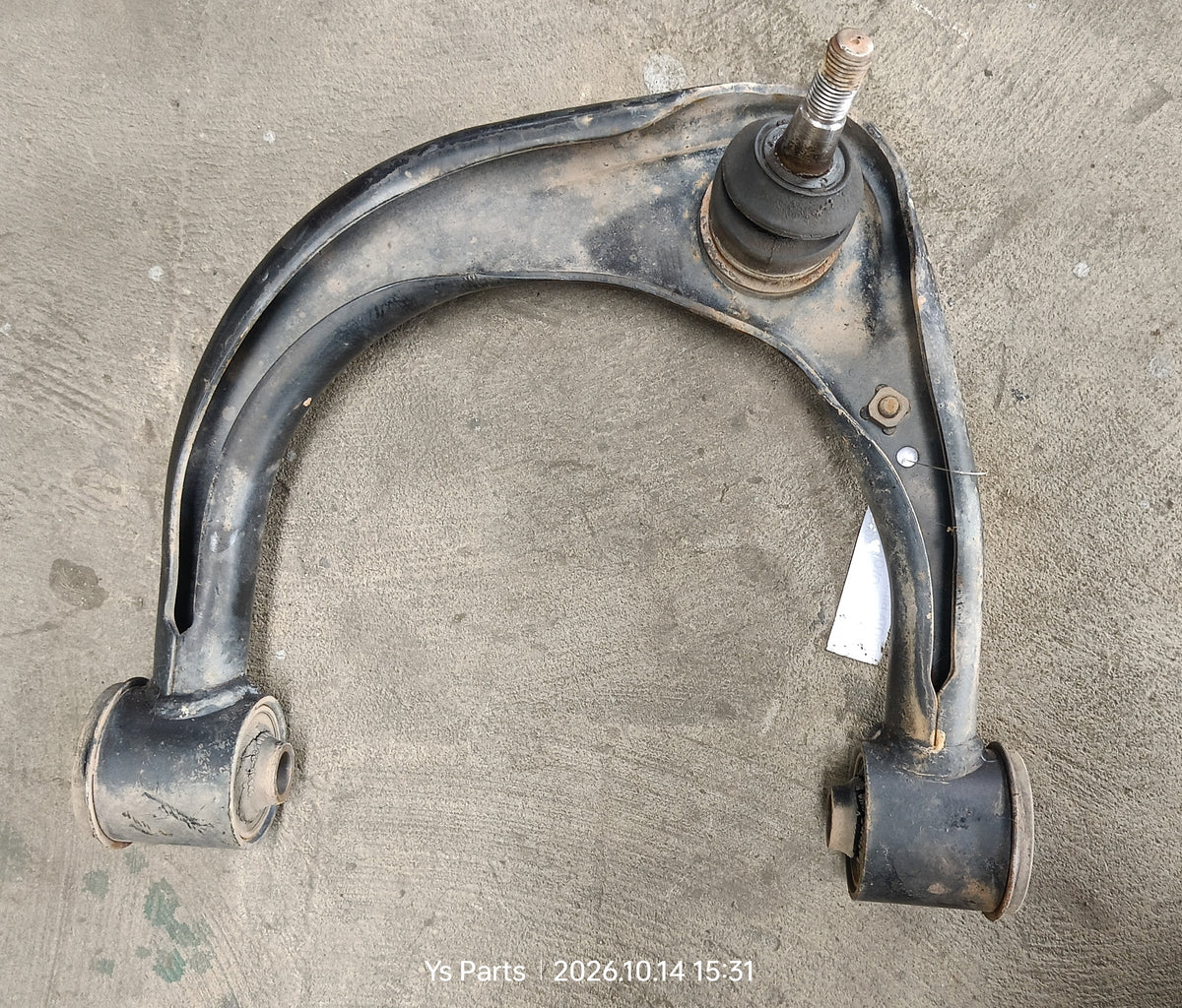 TOYOTA HILUX VIGO UPPER ARM LH (UA004)