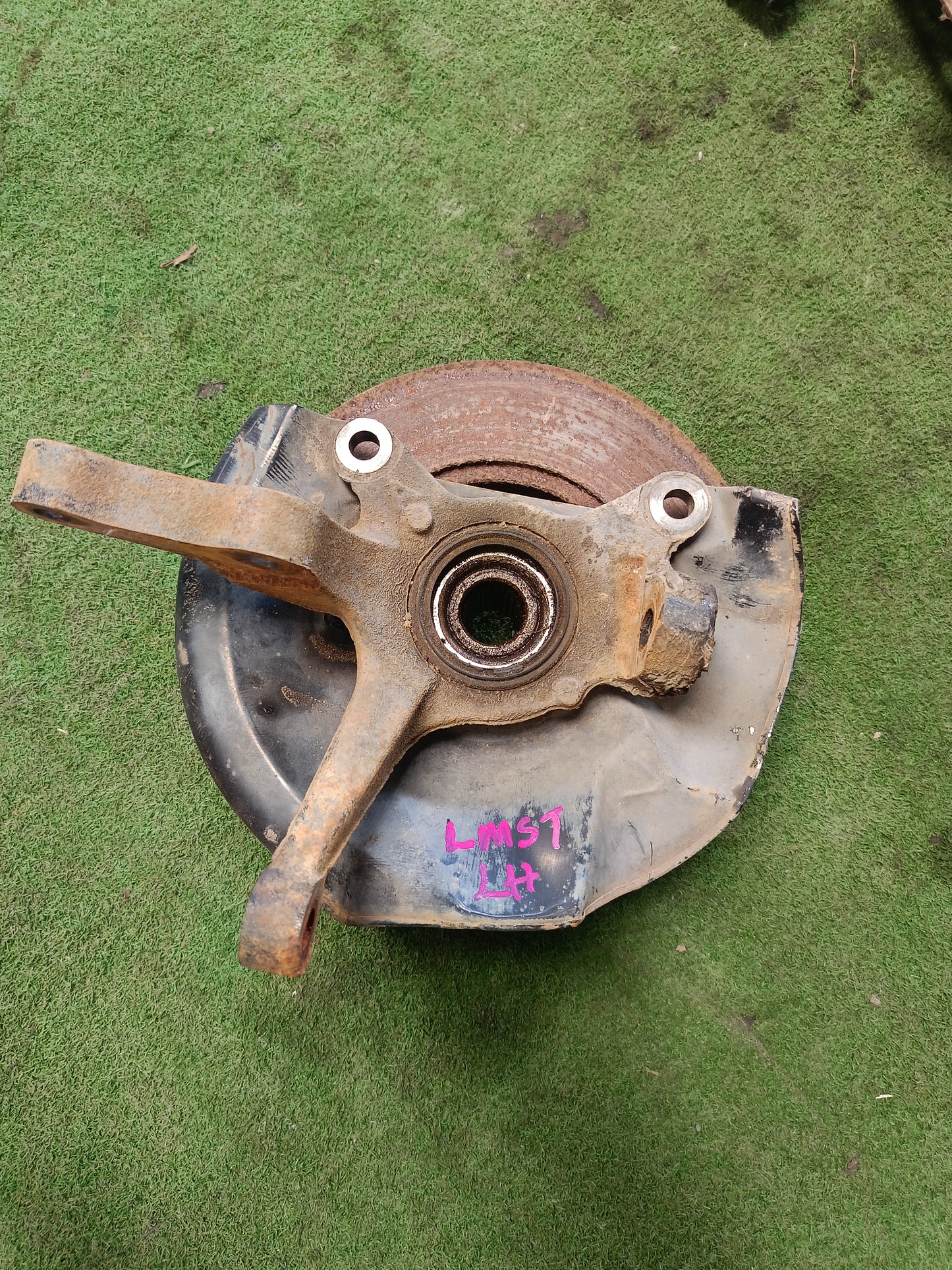 PROTON SAGA ISWARA LMST KNUCKLE ARM LH (KA096)