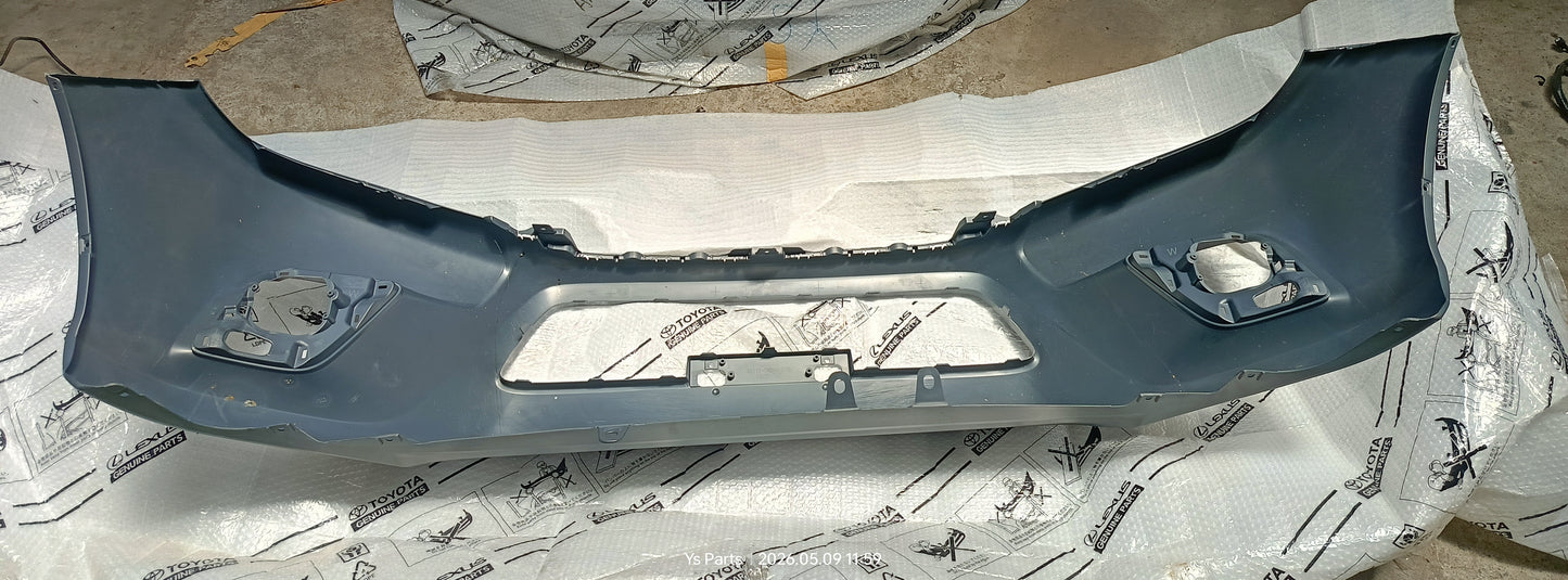 TOYOTA HILUX REVO 2018 4 DOOR FRONT BUMPER COVER (ORIGINAL) (52119-0KD60)