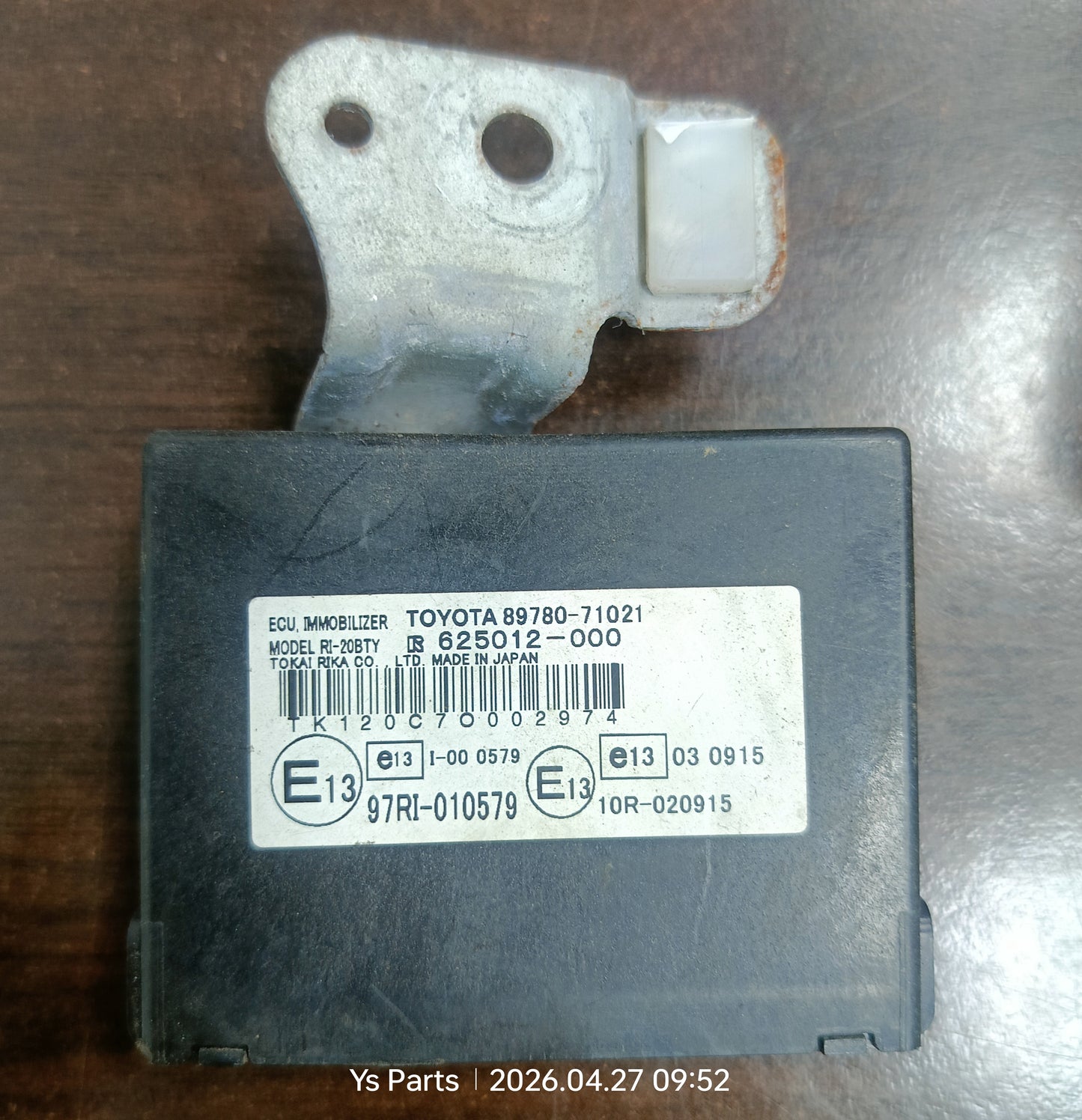 TOYOTA INNOVA / HILUX / FORTUNER IMMOBILIZER ECU (89780-71021)