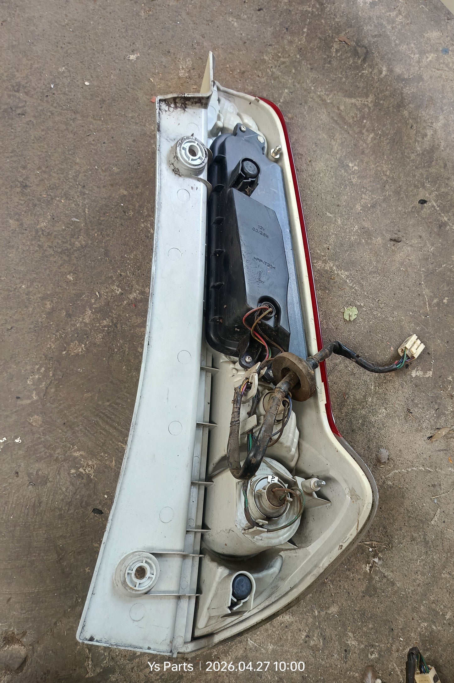 PERODUA ALZA TAIL LAMP LH (TL00103)