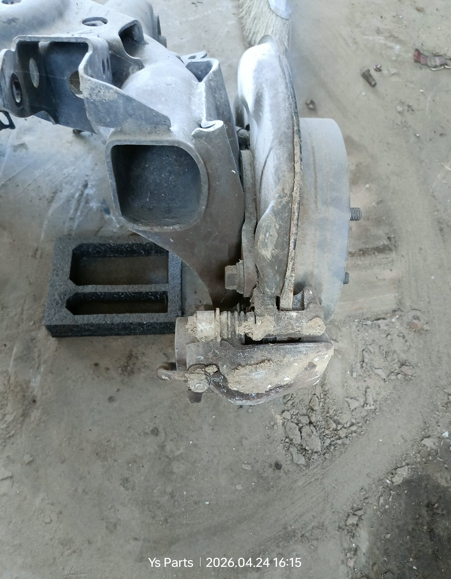 TOYOTA ESTIMA REAR AXLE COMPLETE (RA0031)