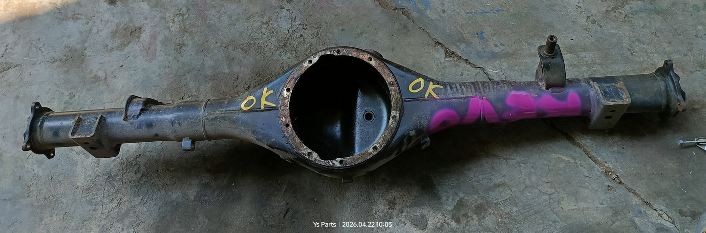 TOYOTA HILUX REVO REAR AXLE KOSONG (RA0024)