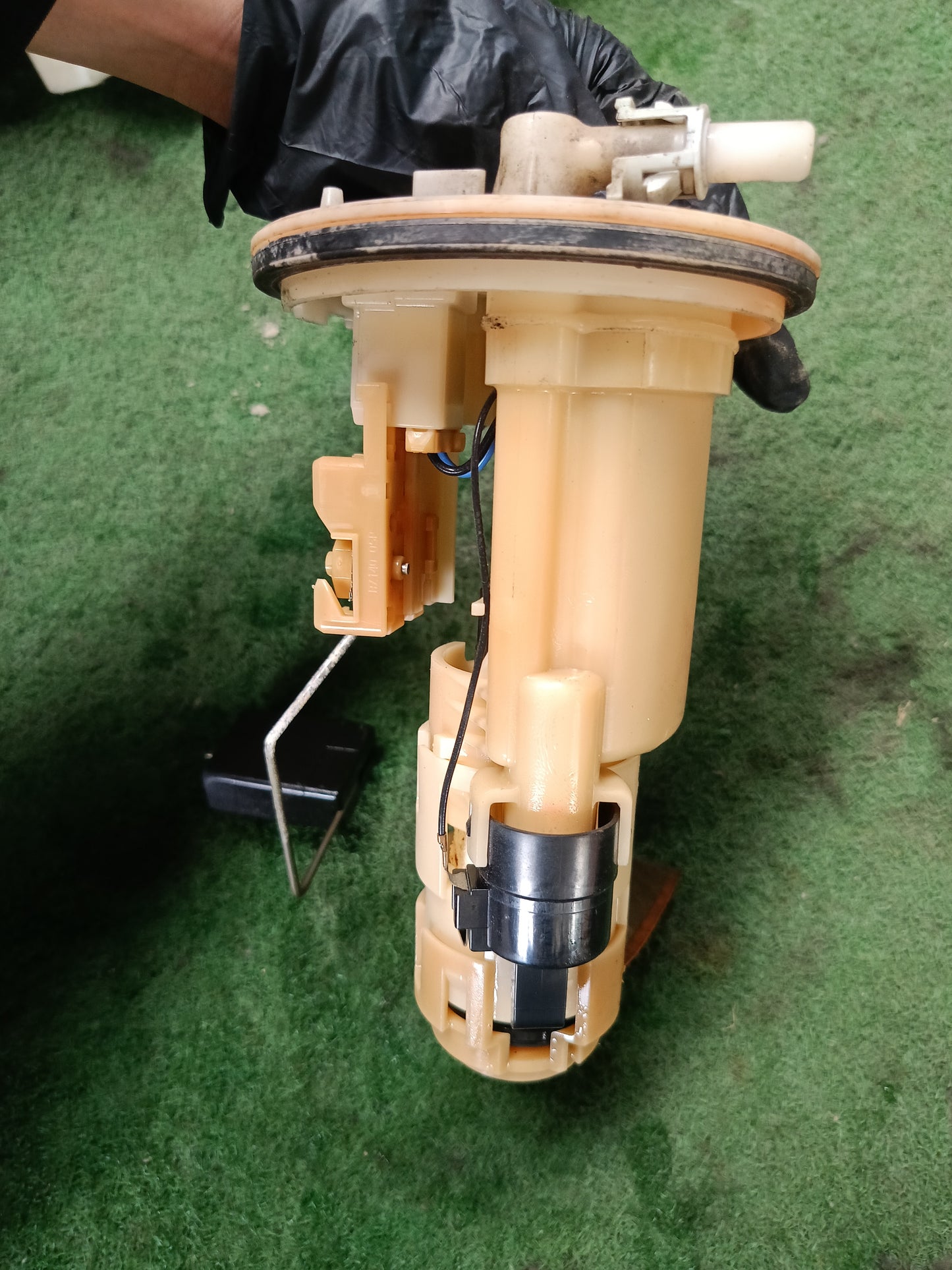 PERODUA MYVI K3 FUEL PUMP (23210-BZ140)