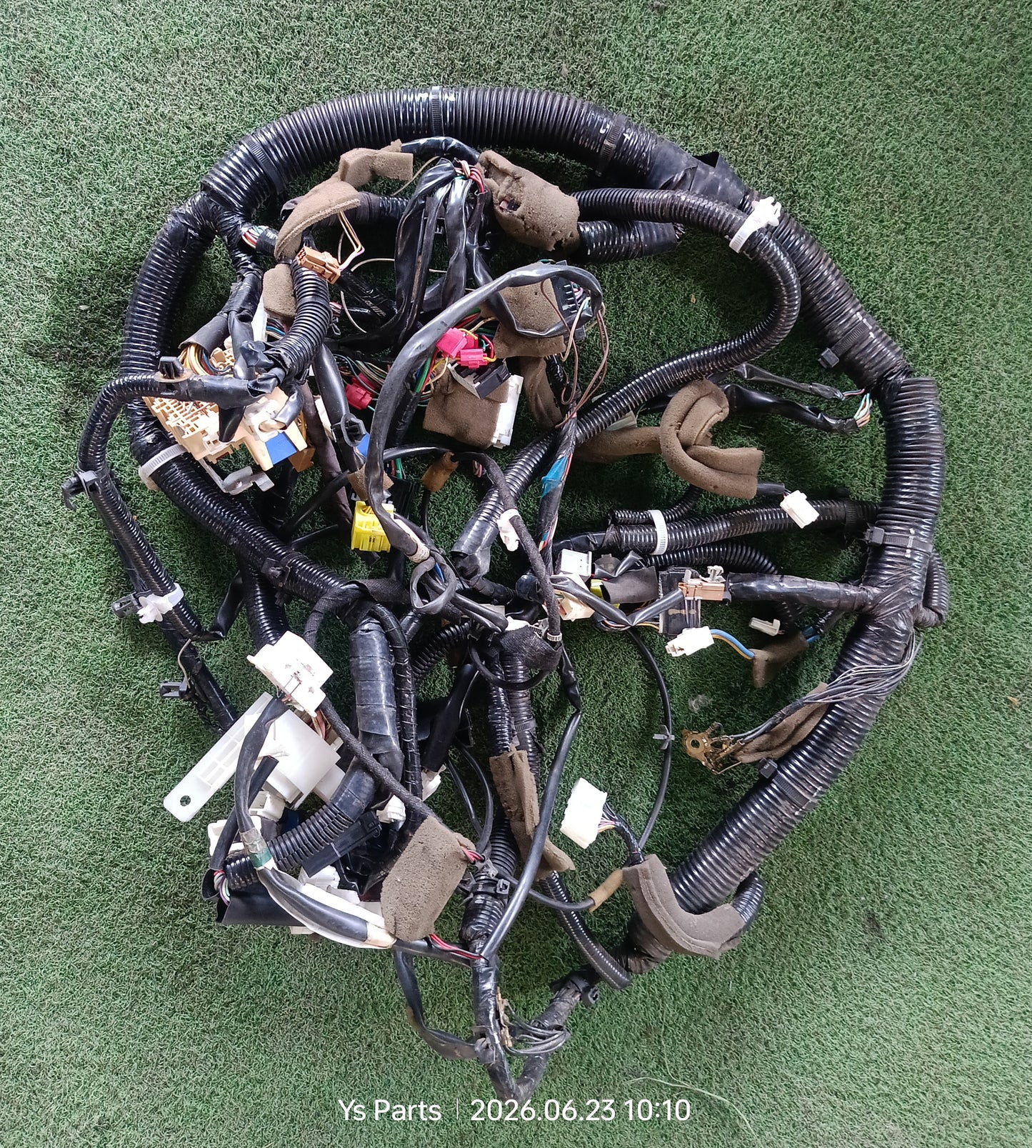 NISSAN ALMERA DASHBOARD WIRING (24010-3BL0W)