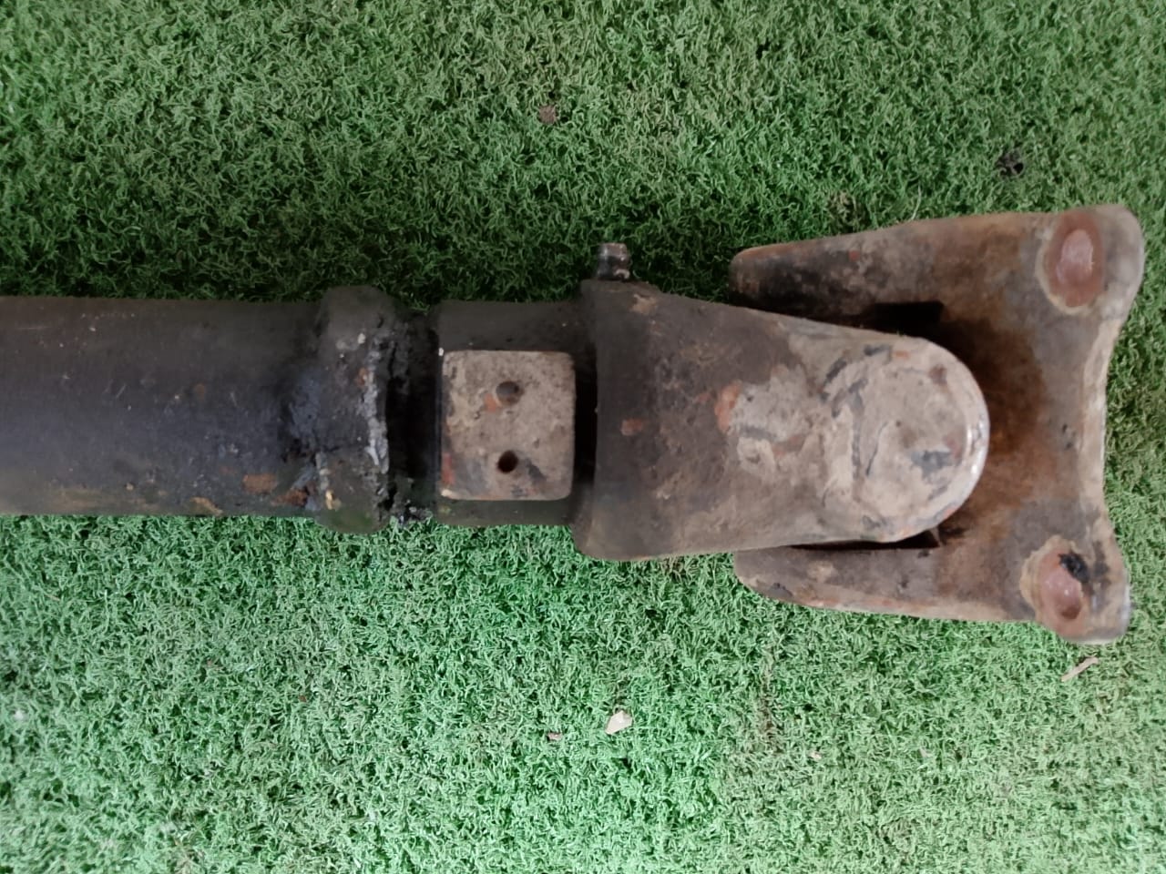 TOYOTA HILUX VIGO LONG SHAFT AUTO (LS0029)