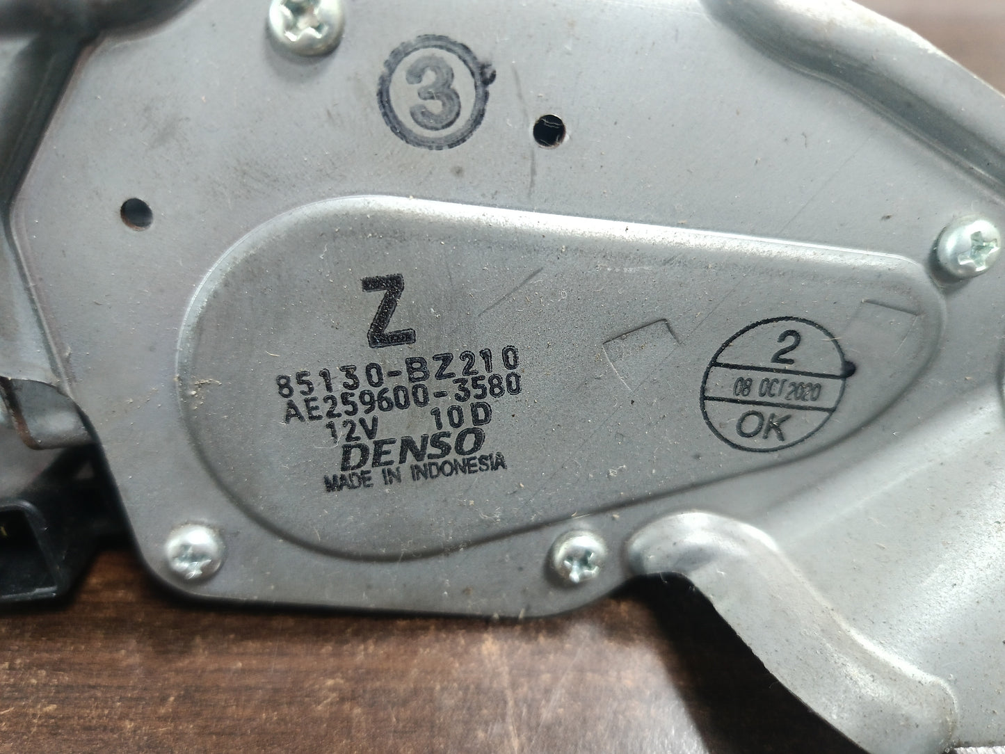 PERODUA ARUZ WIPER MOTOR REAR (85130-BZ210)