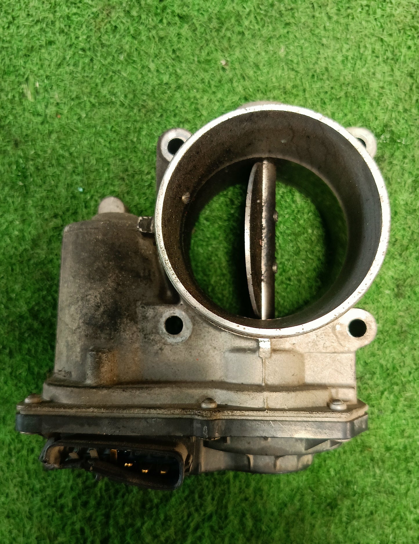 MITSUBISHI TRITON THROTTLE BODY (TB0015)