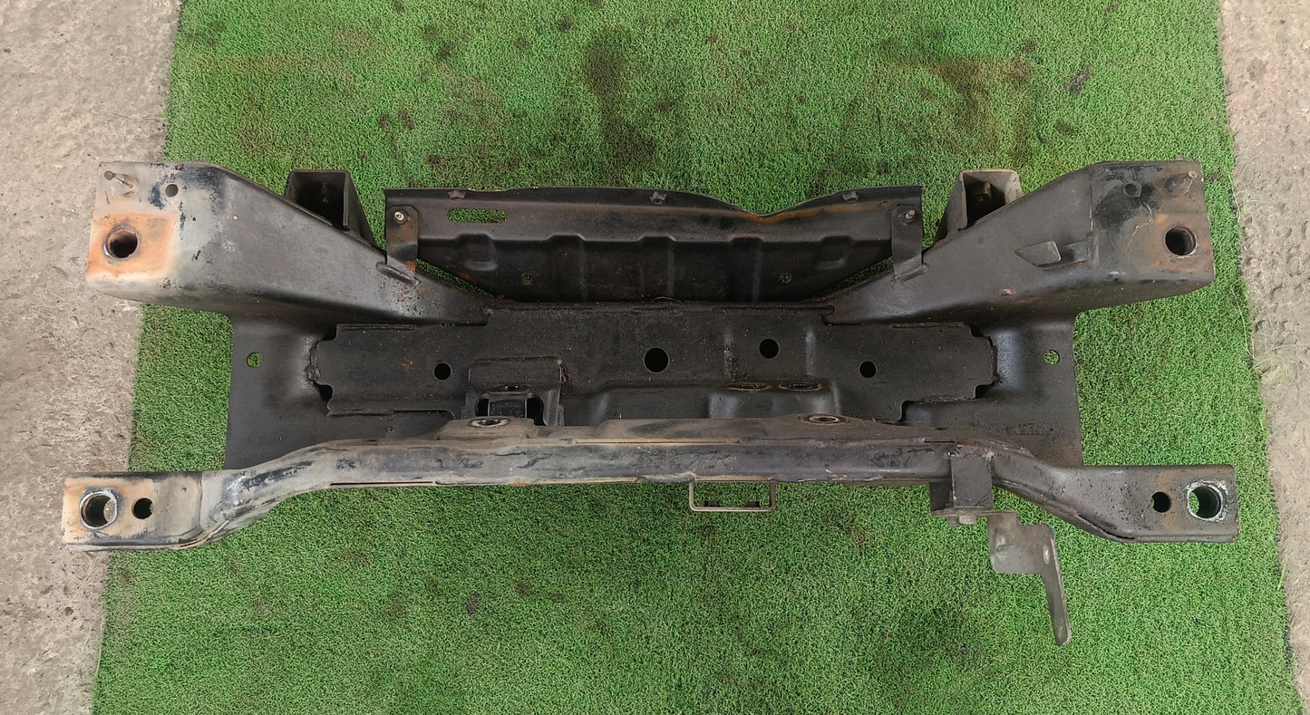 NISSAN URVAN E25 CROSSMEMBER (CMB037)