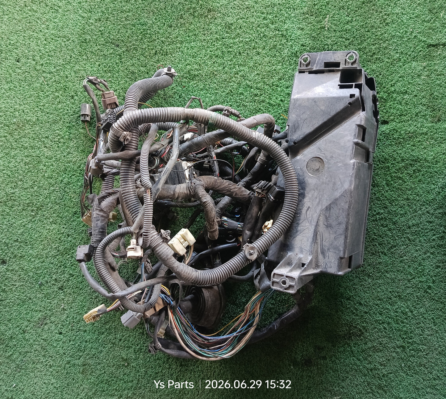 ISUZU DMAX ITEQ FUSEBOX WIRING (WRG0056)