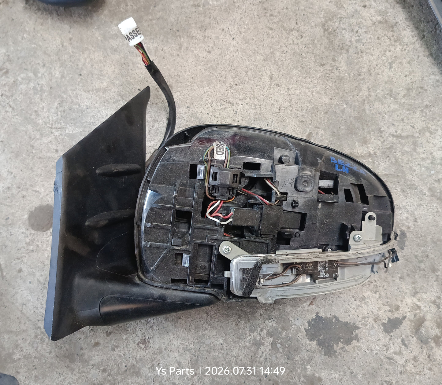 PERODUA BEZZA SIDE MIRROR LH 9WIRE NO COVER (SM10046)