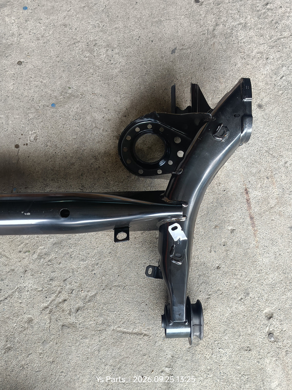 PERODUA AXIA 2014-2022 / BEZZA 2016-2023 REAR AXLE WITH ABS (NEW) (48710-BZ370)