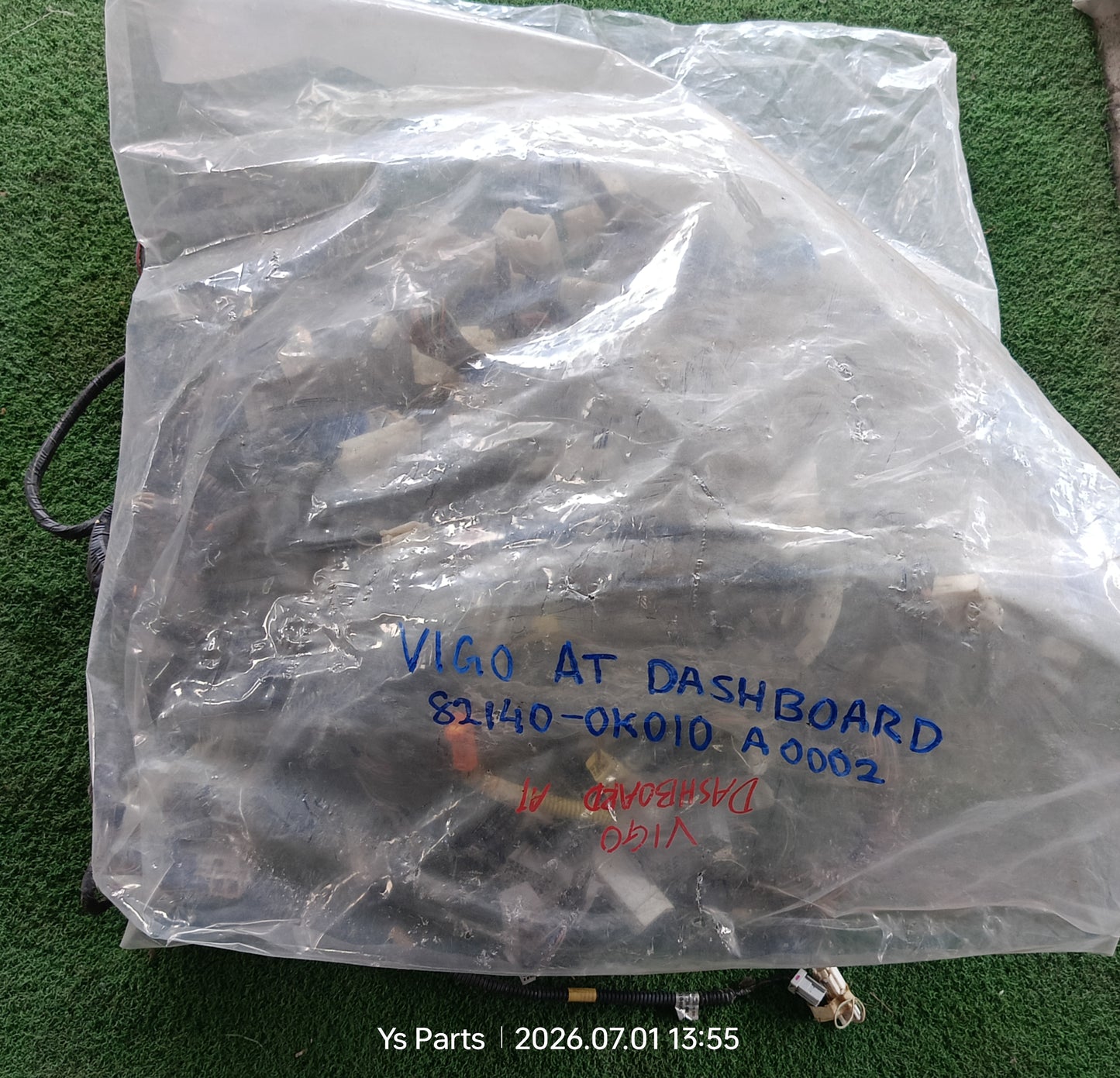 TOYOTA HILUX VIGO AT DASHBOARD WIRING (82140-0K010)