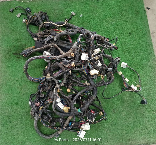 MITSUBISHI TRITON AT ENGINE / FUSEBOX WIRING (WRG0090)