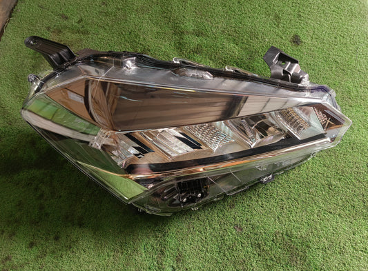 PERODUA MYVI 2021 HEAD LAMP WITH LED RIGHT (PDV02G-4031A-ROND)