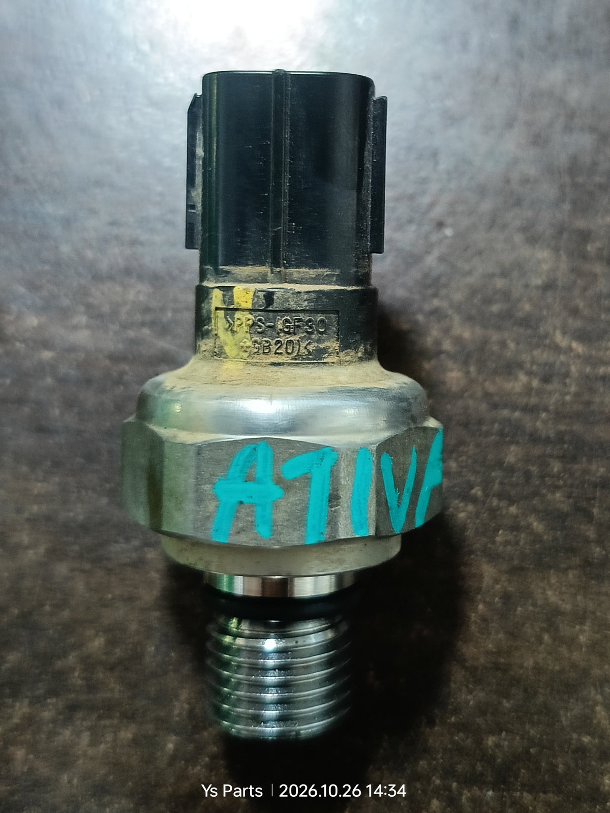 PERODUA ATIVA OIL PRESSURE SENSOR (89637-12040)