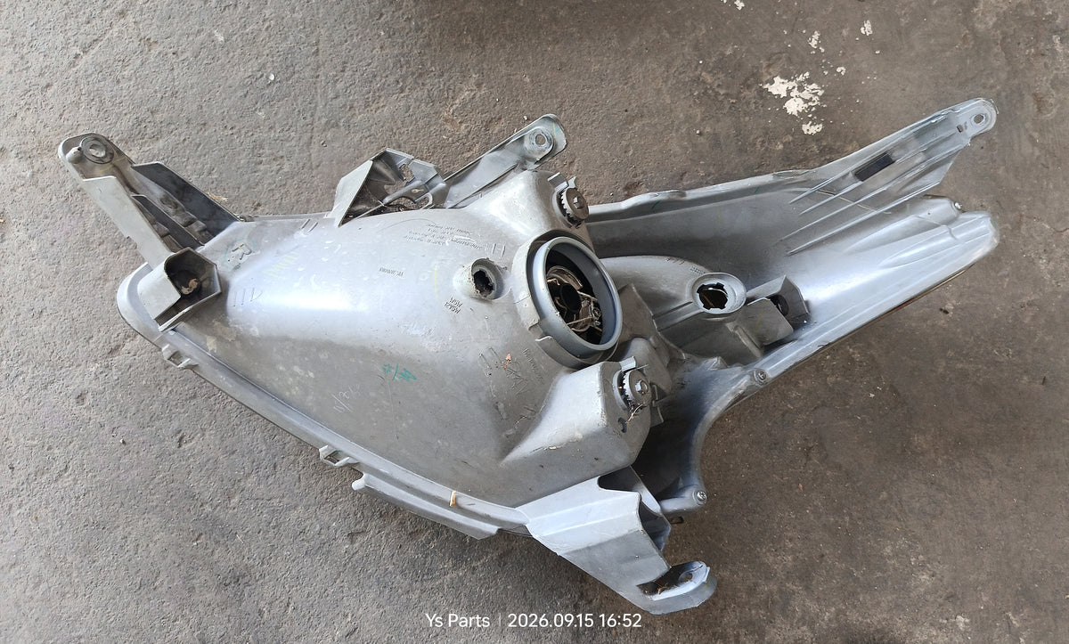 TOYOTA AVANZA HEAD LAMP RH (HL0146)