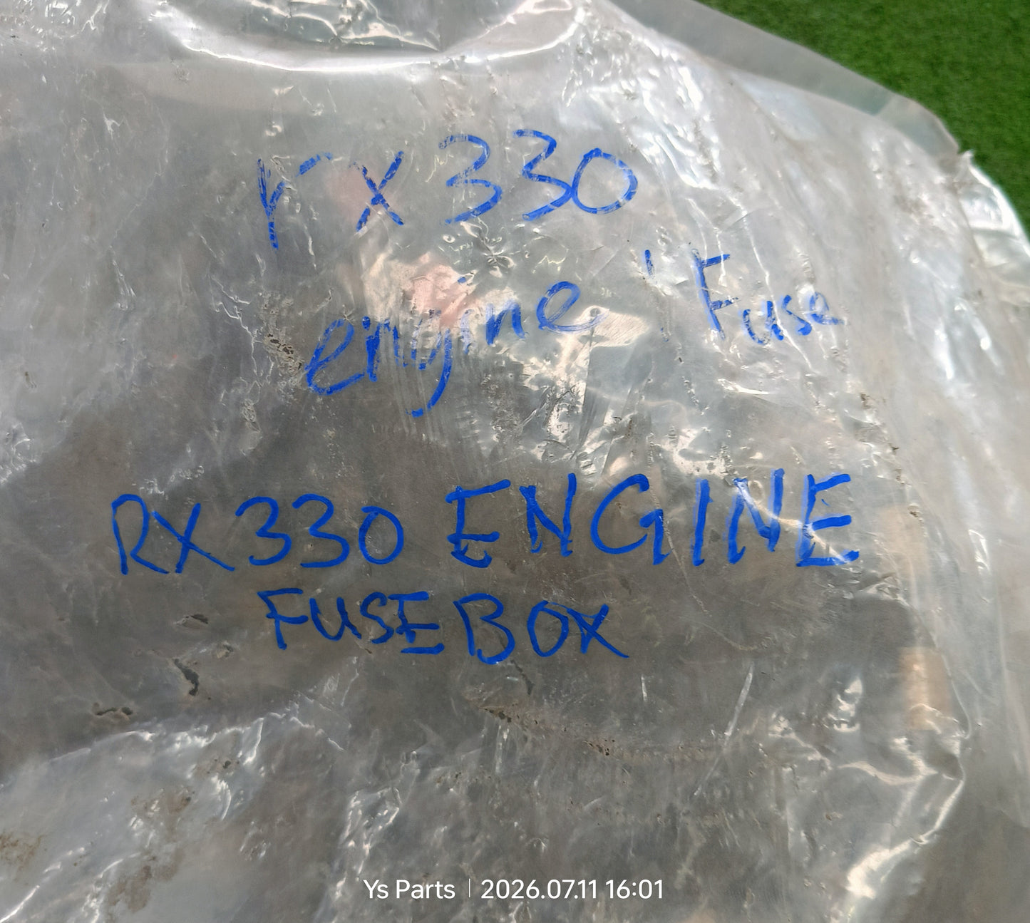 RX330 ENGINE / FUSEBOX WIRING (WRG0089)