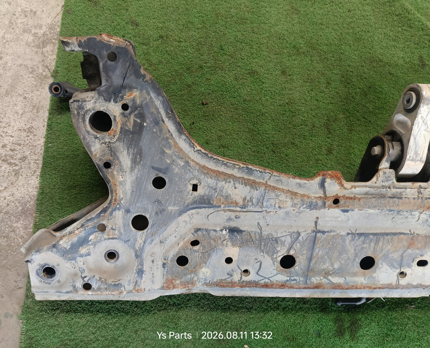 FORD ECO SPORT CROSSMEMBER (CMB042)
