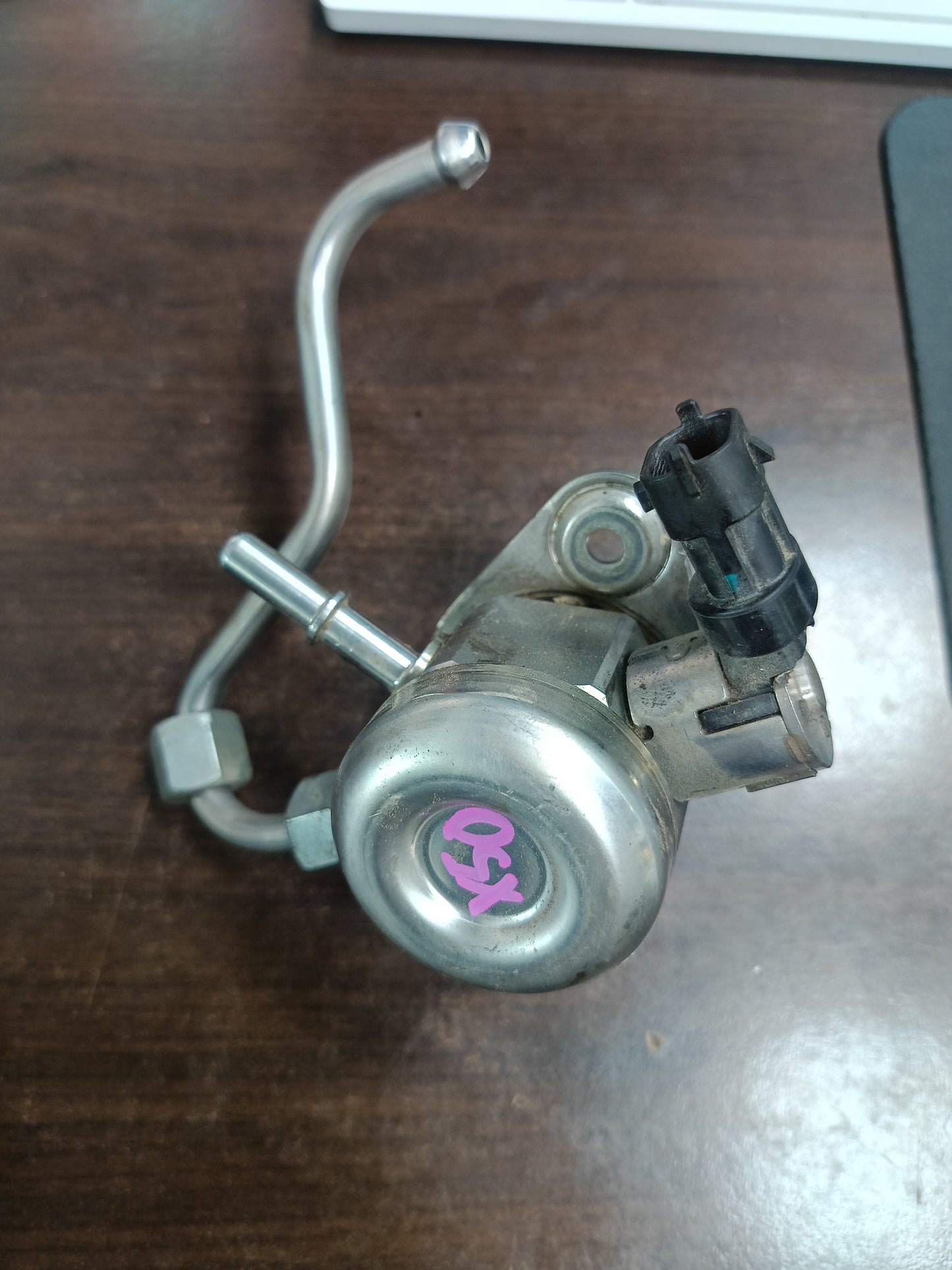 VOLVO XC40 INJECTION PUMP (31405318)