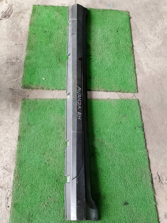TOYOTA AVANZA SIDE SKIRT RH (SS020)