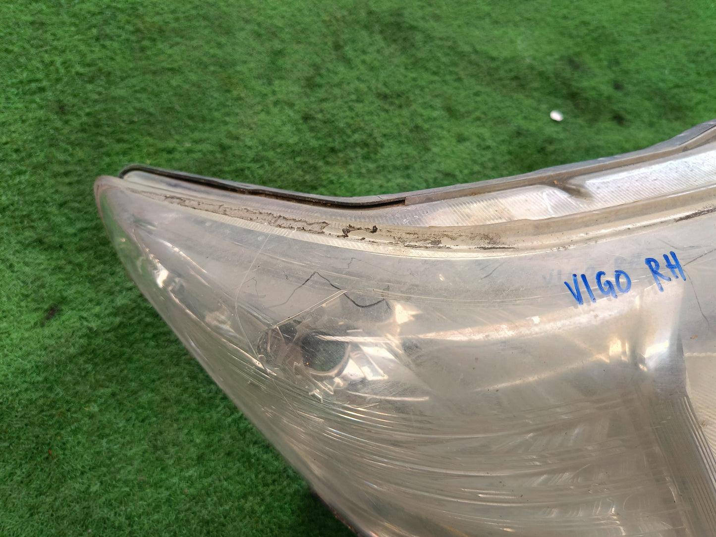 TOYOTA VIGO HEAD LAMP RH (HL0131)