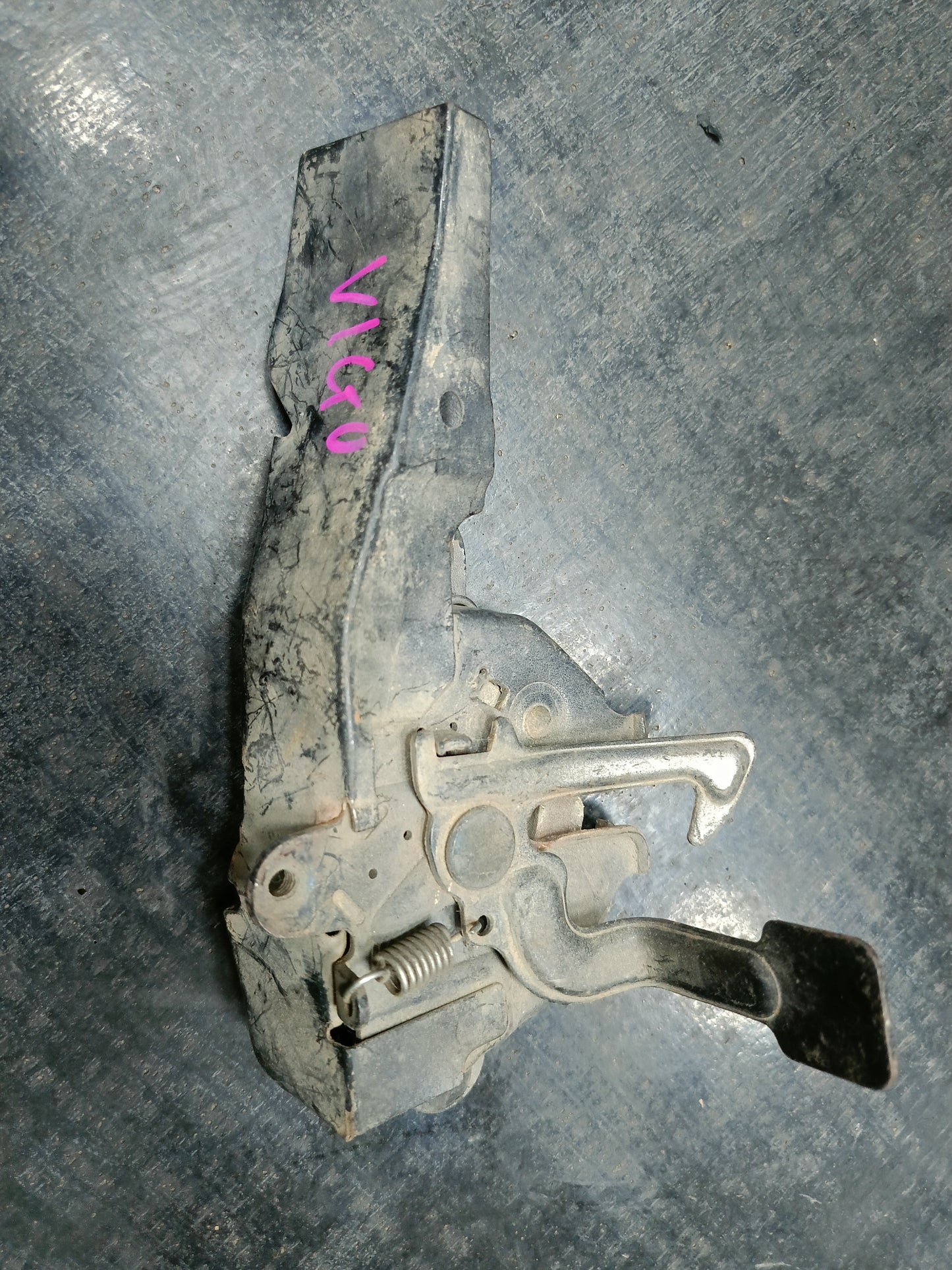 TOYOTA HILUX KUN25 KUN26 2005-2014 FRONT BONNET LOCK (BL00014)
