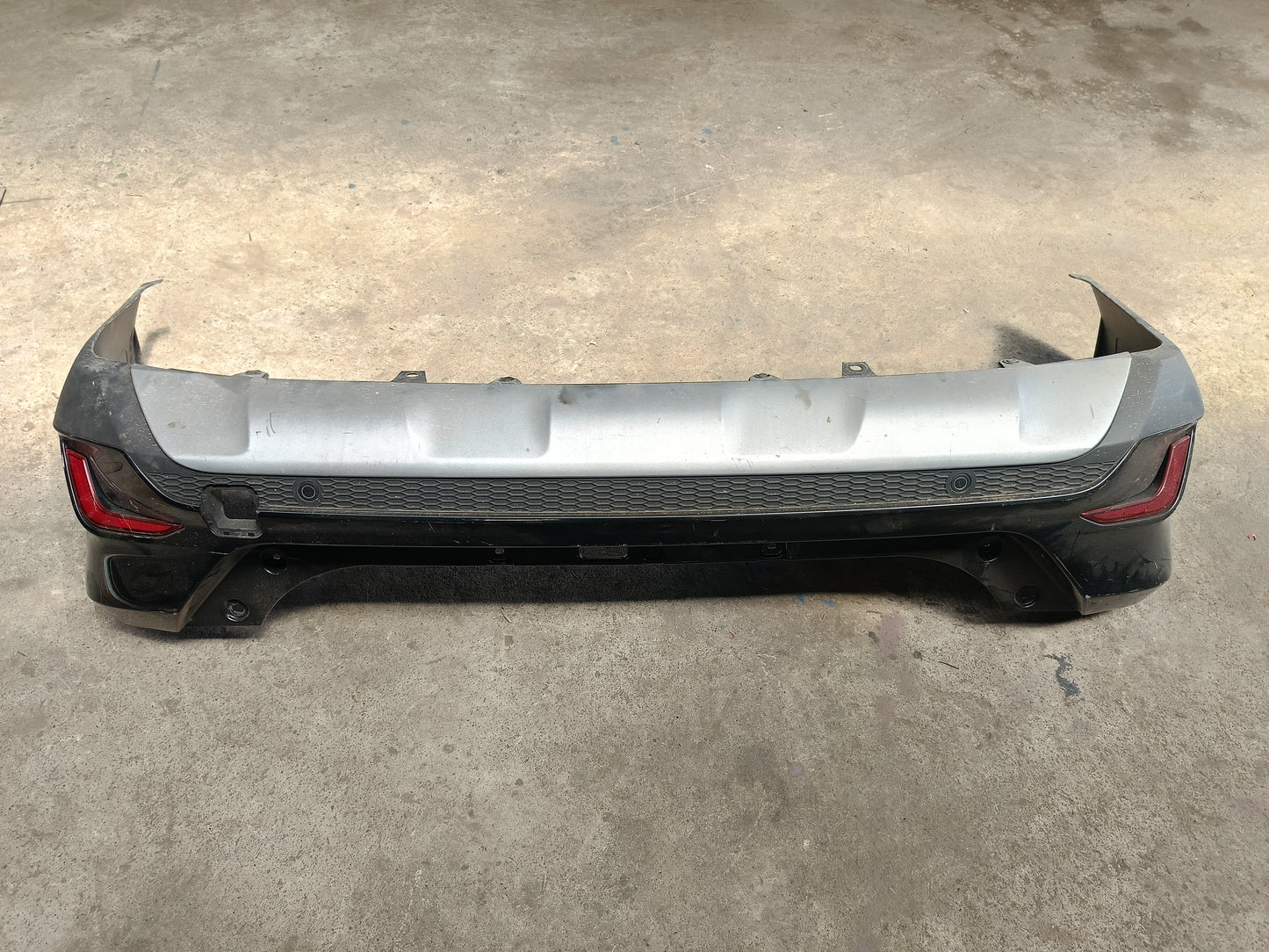 PERODUA ARUZ REAR BUMPER SILVER (52105-BZ180)
