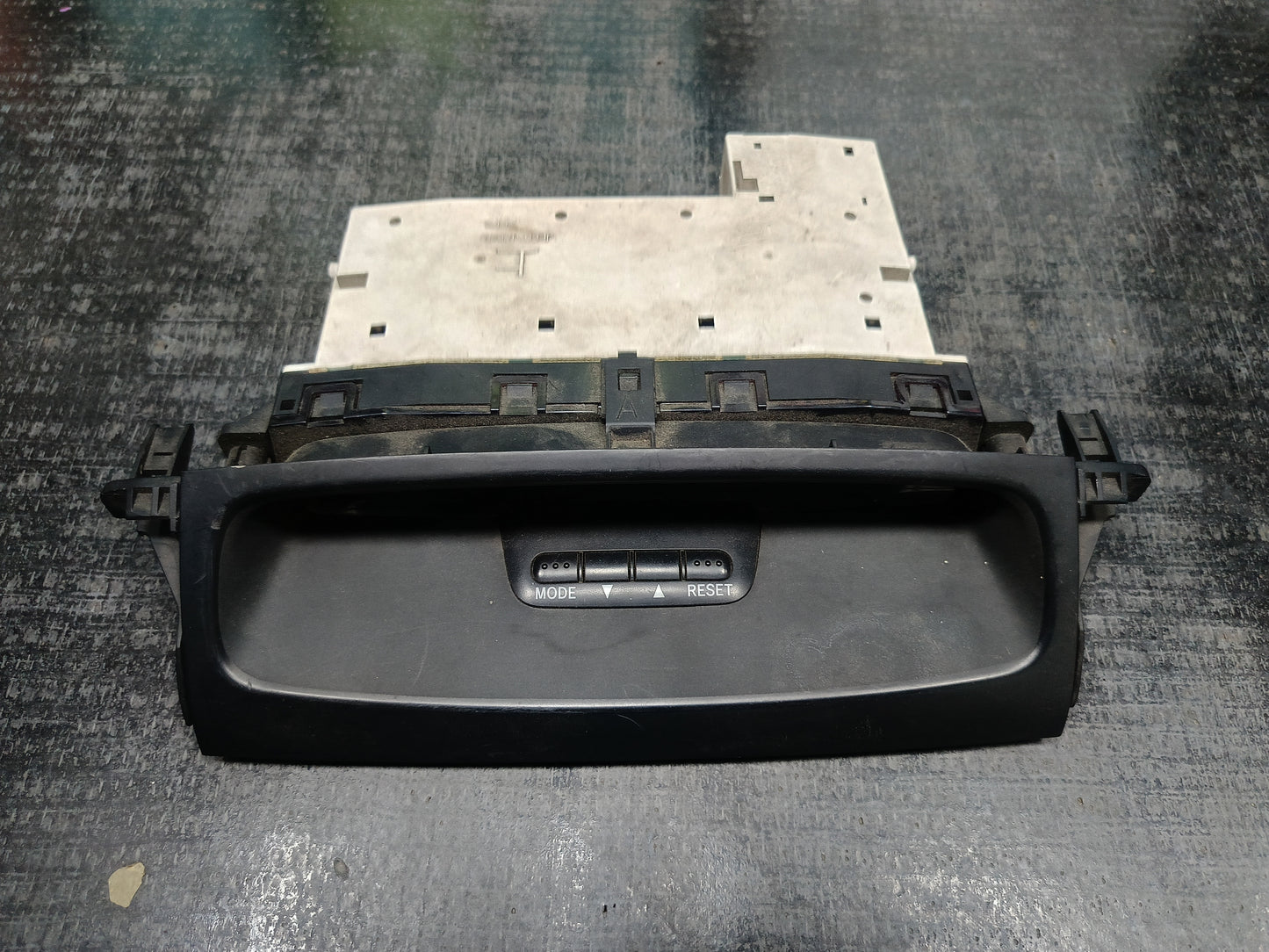 TOYOTA LAND CRUISER PRADO J12 RADIO MULTI DISPLAY (83290-60251)