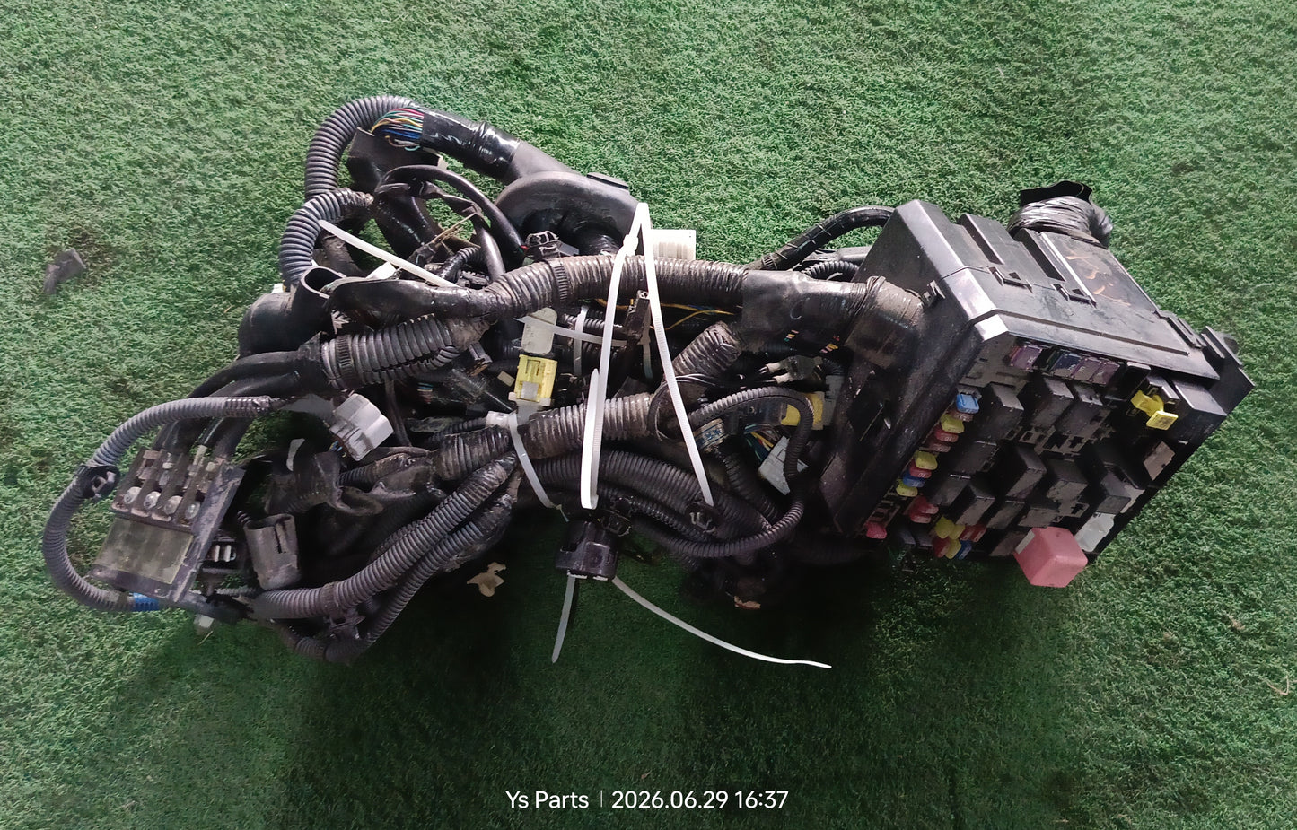 MITSUBISHI ASX AT FUSEBOX WIRING (WRG0068)