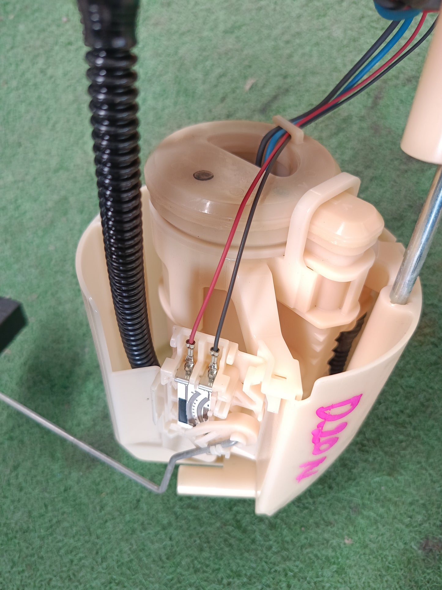 PERODUA MYVI D20N FUEL PUMP (FP00002)