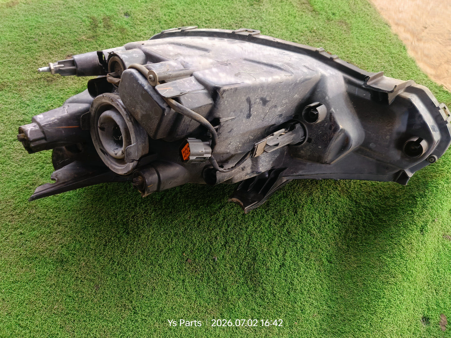 PROTON SAGA VVT HEAD LAMP RH (PW953948) (PATAH KAKI)