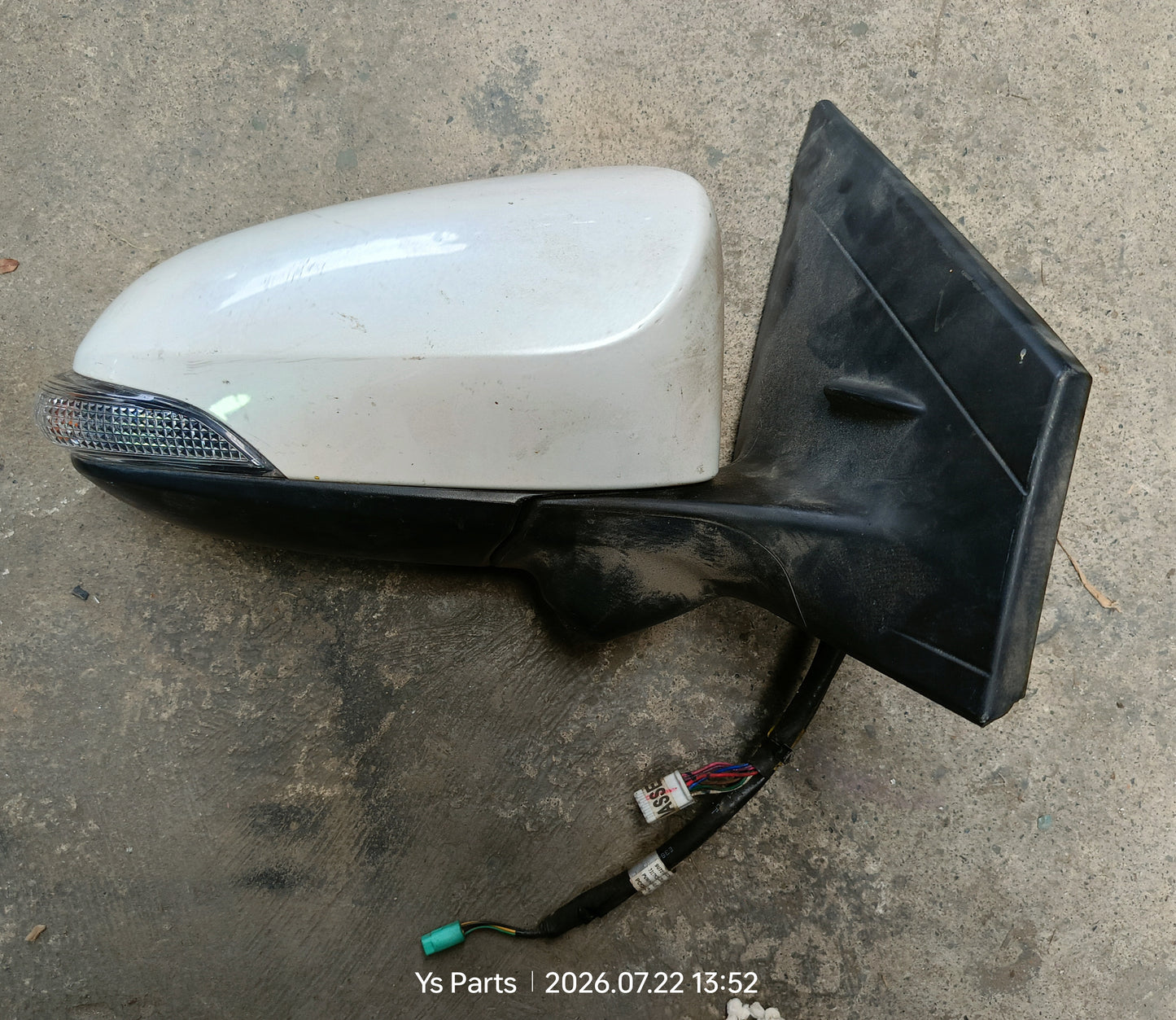 TOYOTA VIOS NCP150 SIDE MIRROR RH 13 WIRE WHITE (SM10044)