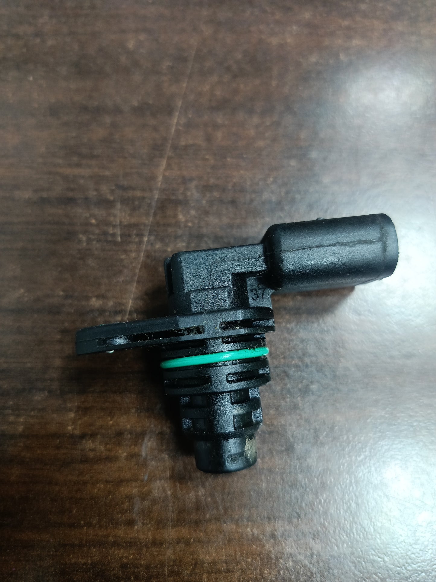 VOLKSWAGEN CAM SHAFT POSITION SENSOR (030907601E)