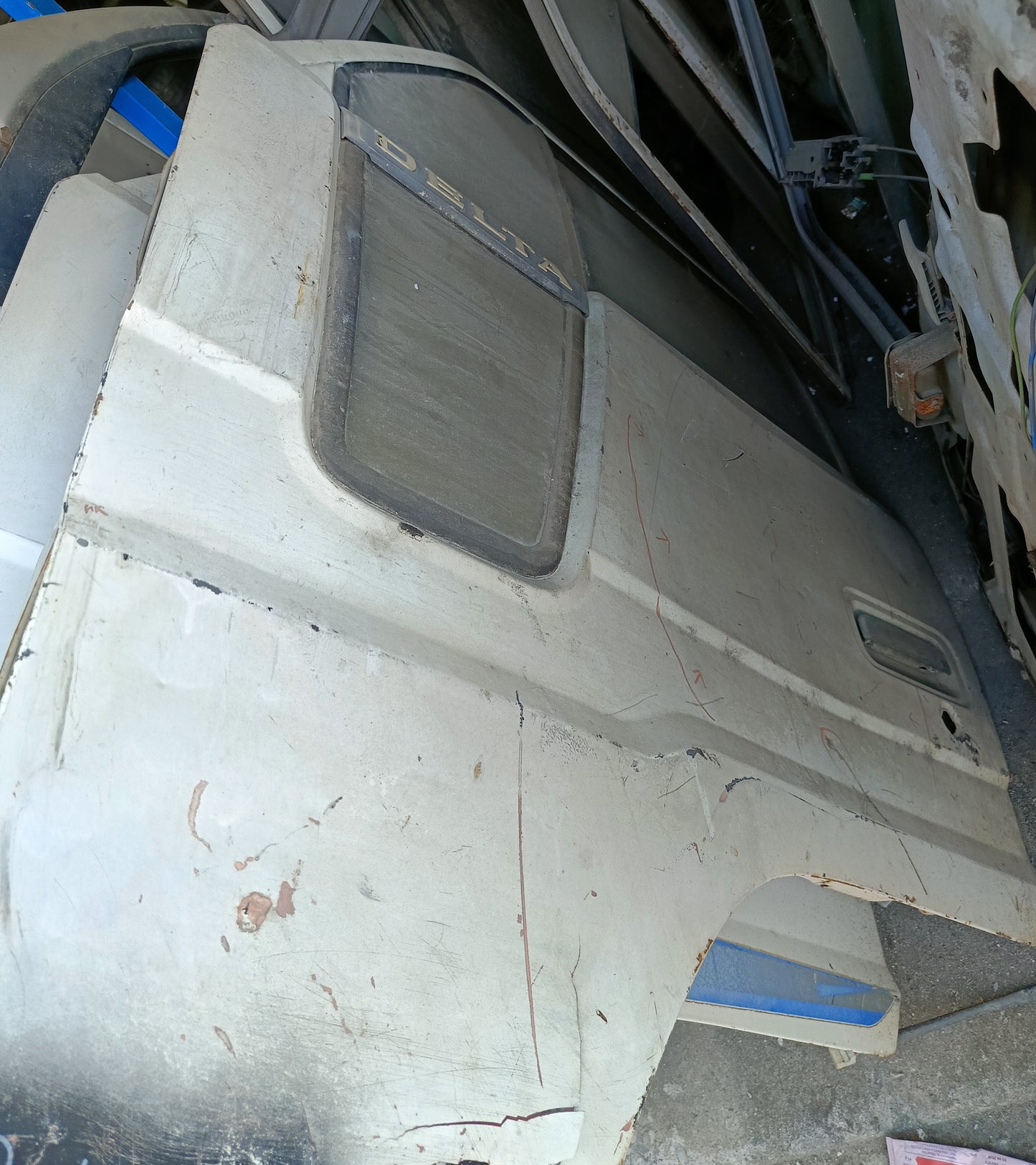 DAIHATSU DELTA DOOR PANEL FLH COMPLETE (DP00302)
