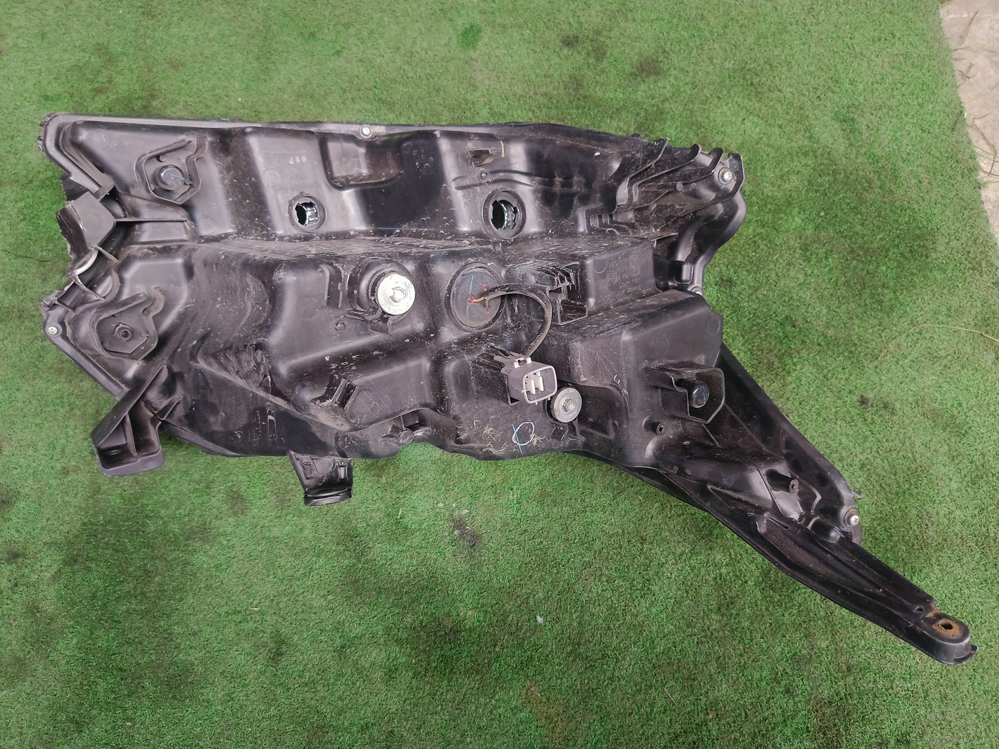 TOYOTA AVANZA 2019-2020 HEAD LAMP LH (HL0108)
