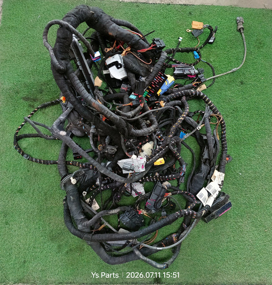 VOLKSWAGEN FUSEBOX / 1 SET WIRING (M50971051H)