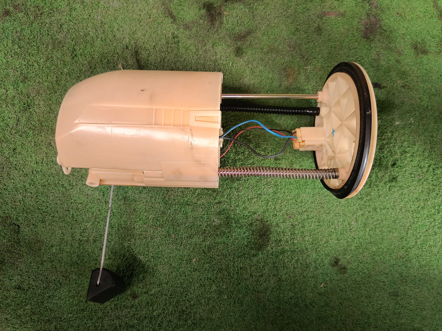 MITSUBISHI ASX FUEL PUMP (101962-0652)