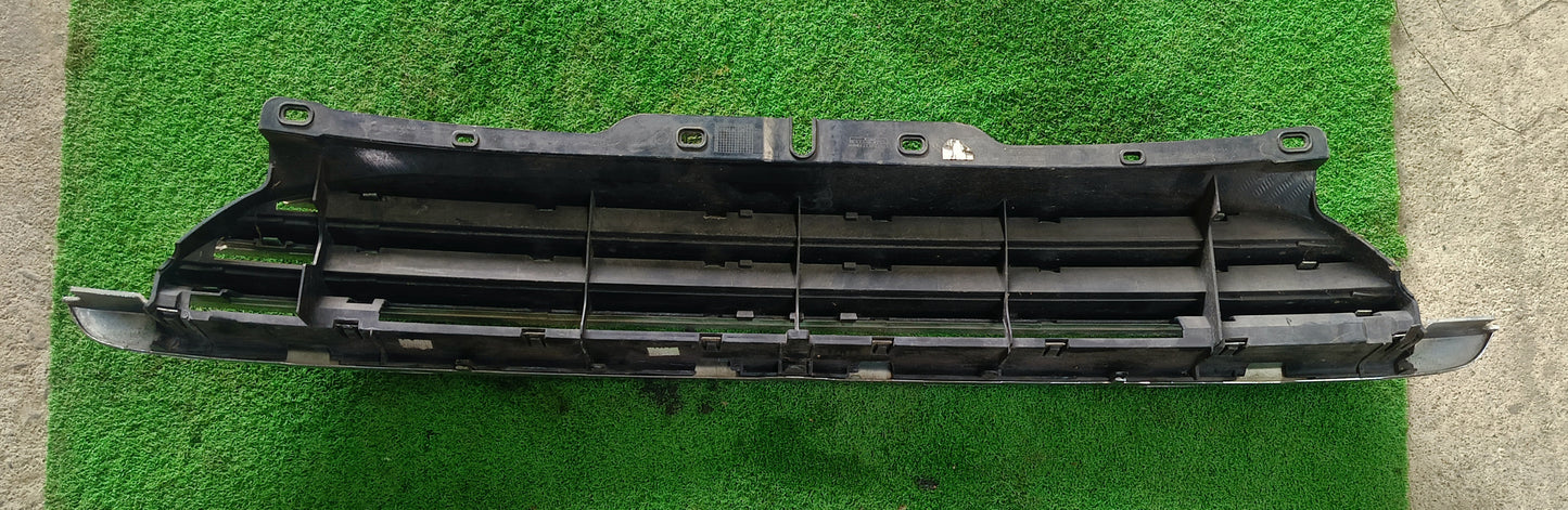 MINI COOPER FRONT BUMPER GRILLE (T00035)
