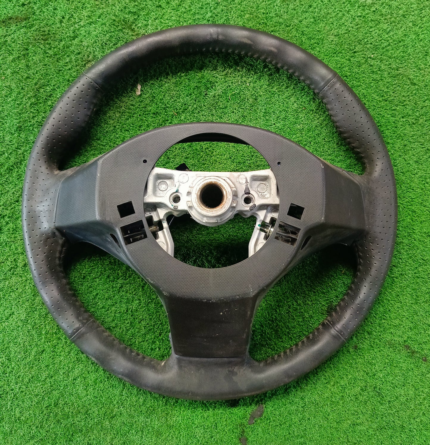 PERODUA ALZA STEERING WHEEL (SW00114)