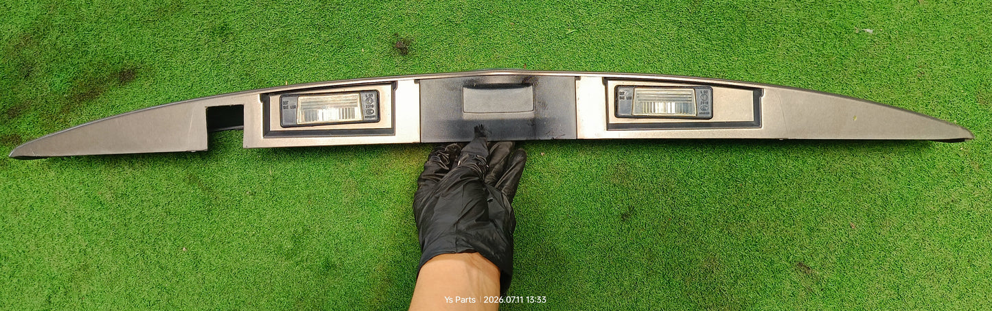 NISSAN ALMERA TAILGATE MOLDING (84810-3AA1A)