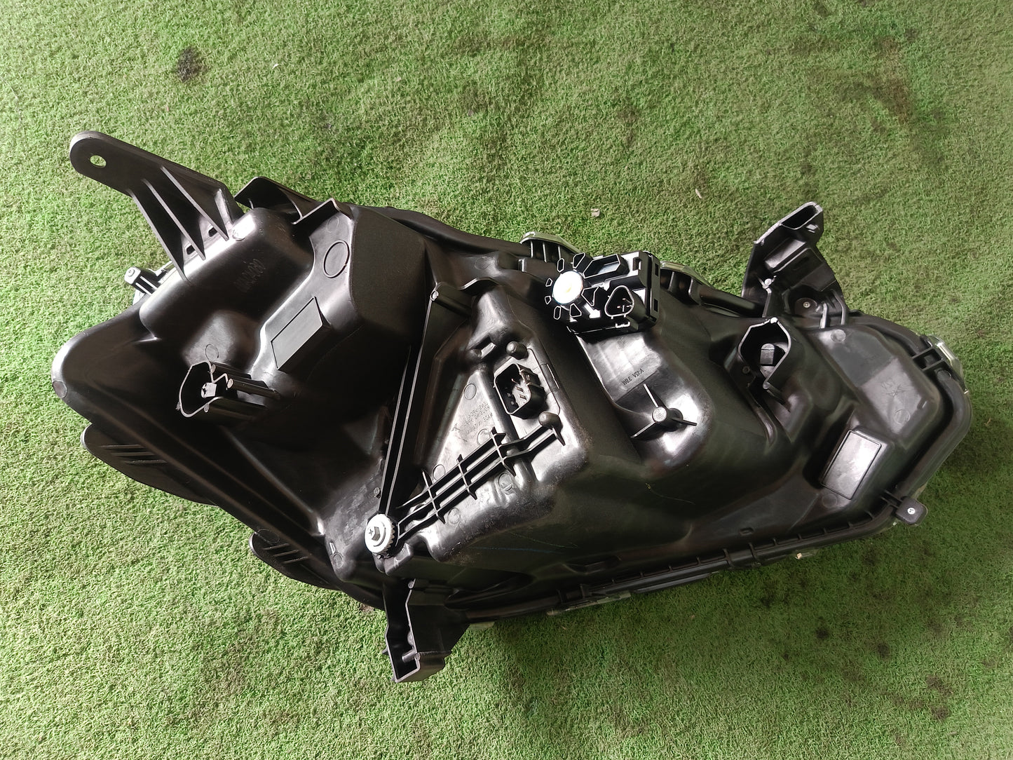 PERODUA MYVI 2021 HEAD LAMP WITH LED LEFT (PDV02G-4031A-LOND)