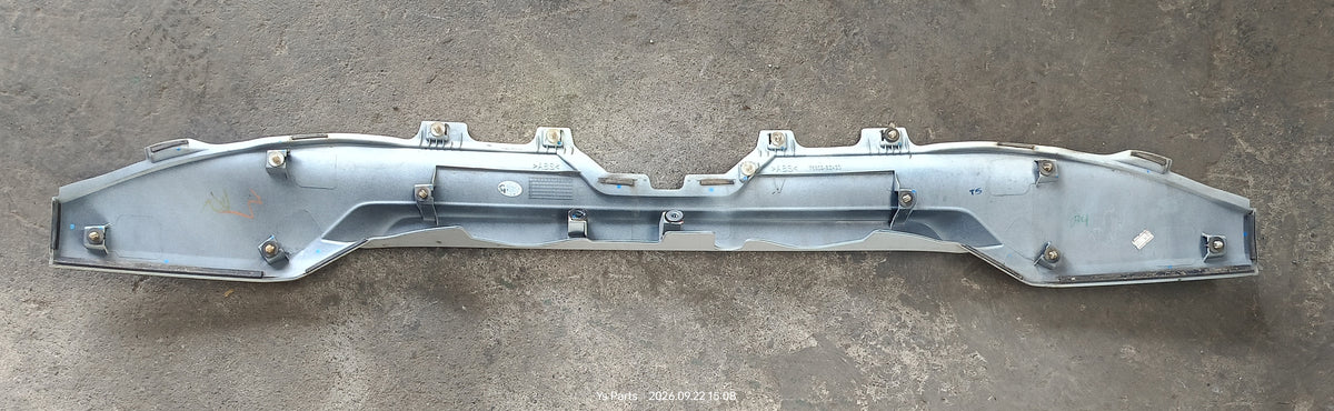 TOYOTA VELOZ TAIL GATE MOLDING (76802-BZ420)