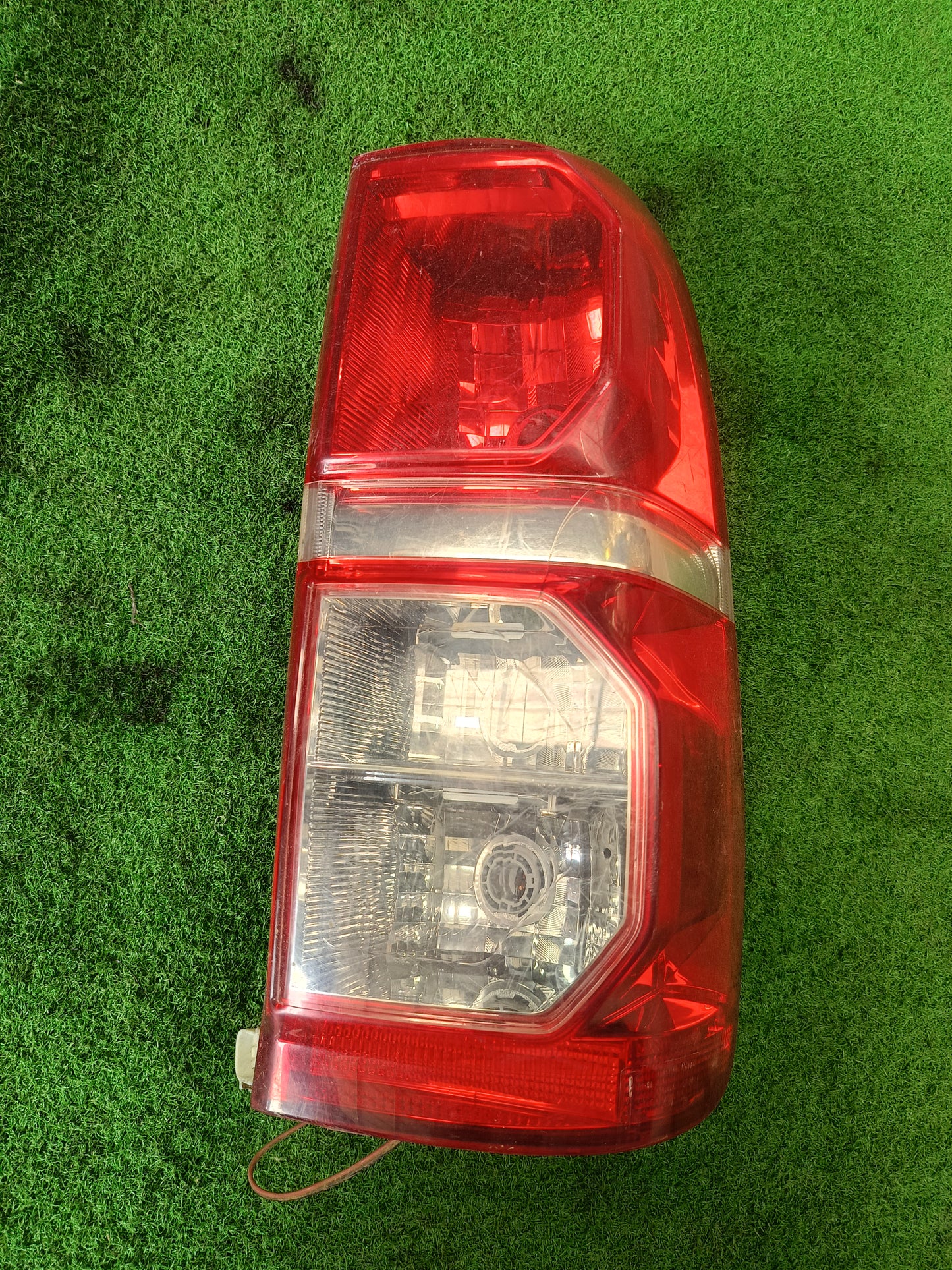 TOYOTA HILUX VIGO TAIL LAMP RH (TL00219)